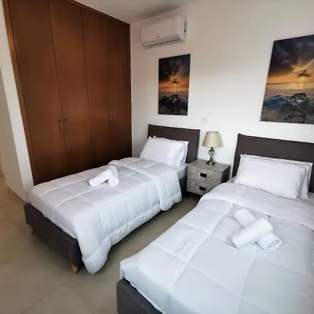 Luxury New Poseidon Plage Residences *